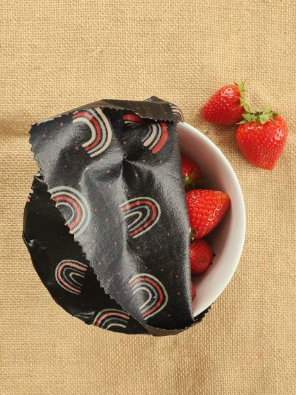 Preserve strawberries
